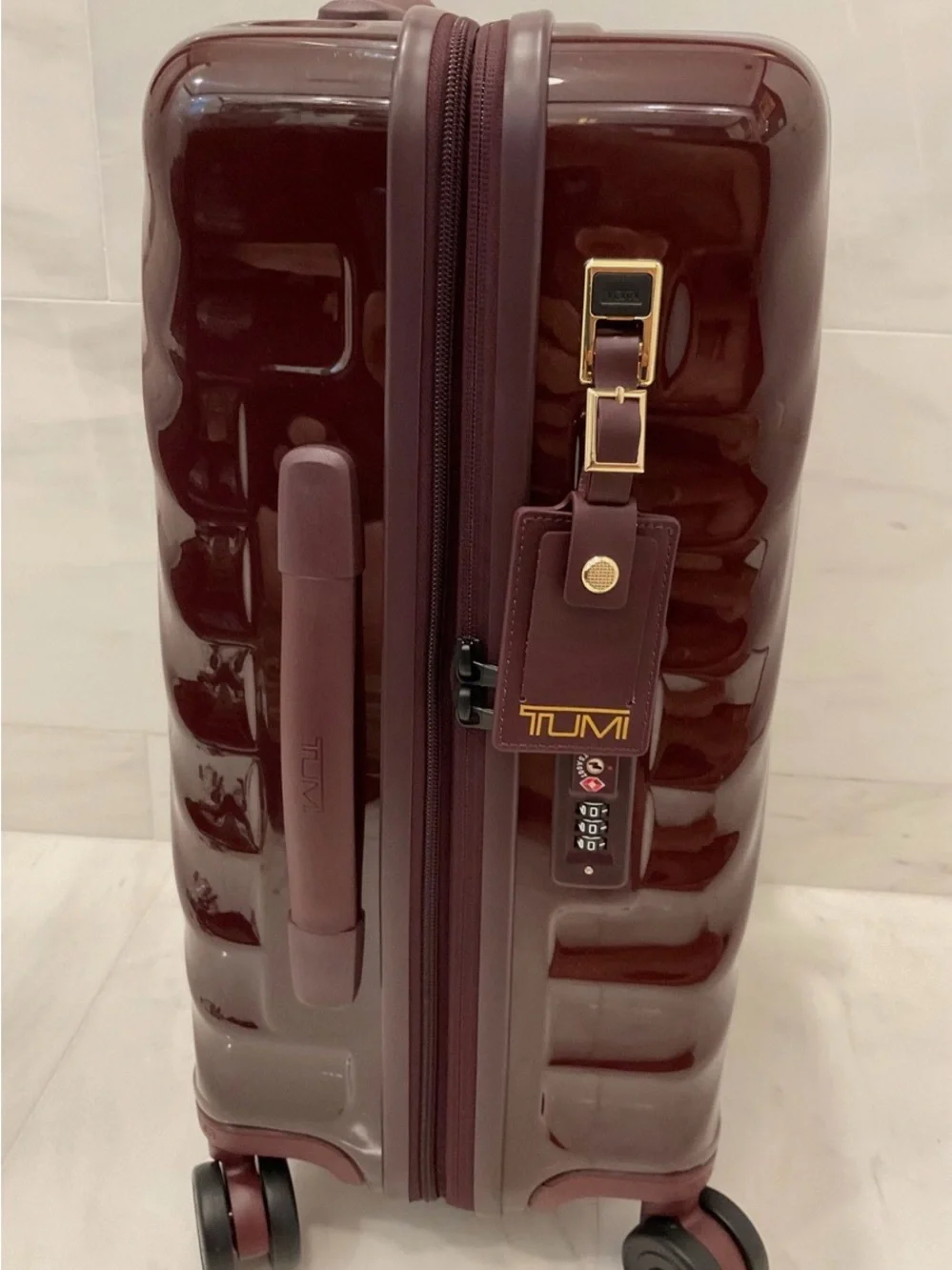 NEW Tumi 19 Degree INTERNATIONAL 4 Wheel Packing Suit Case - WINE❗️